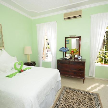 Summerhill Four Bedroom Villa Montego Bay Exterior foto